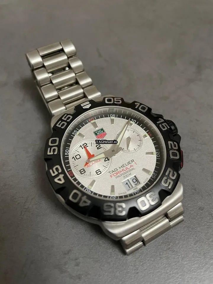 126586-8