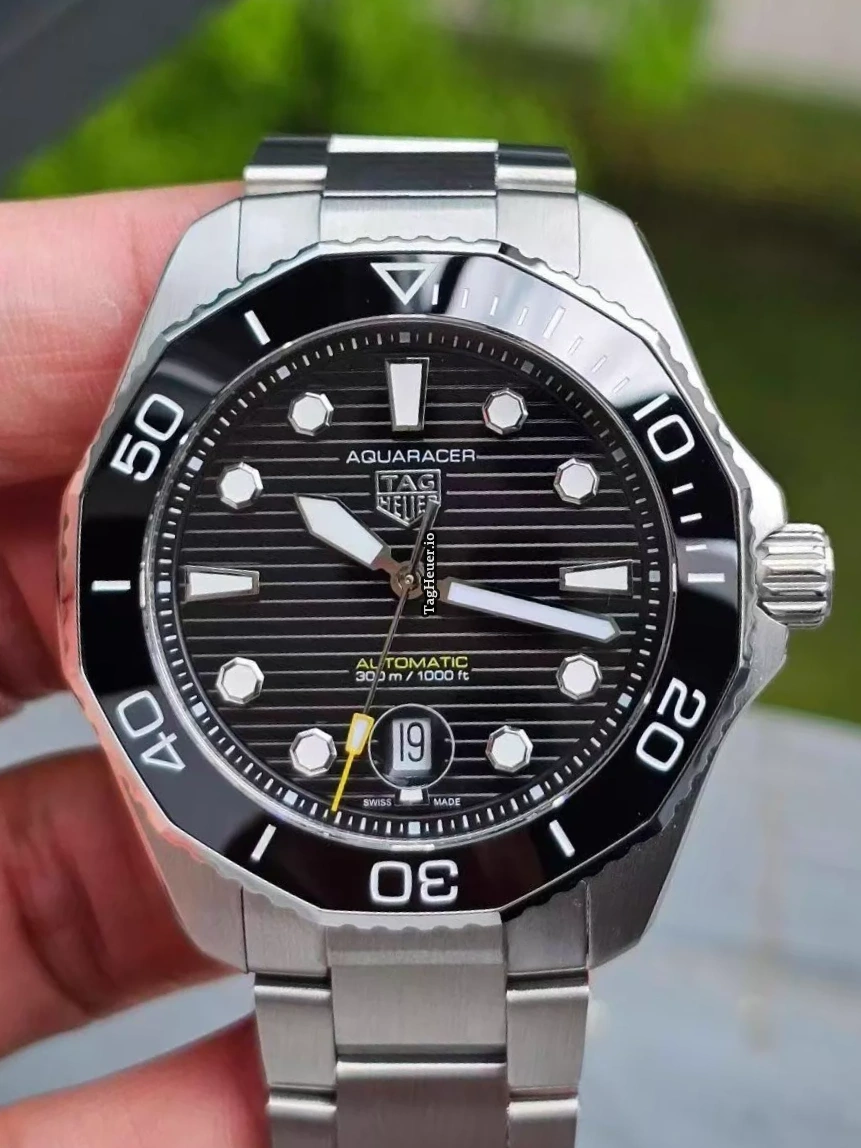 1-1-tag-heuer-aquaracer-wbp201b-blue-batman-43mm-cal-5-ceramic-bezel-1