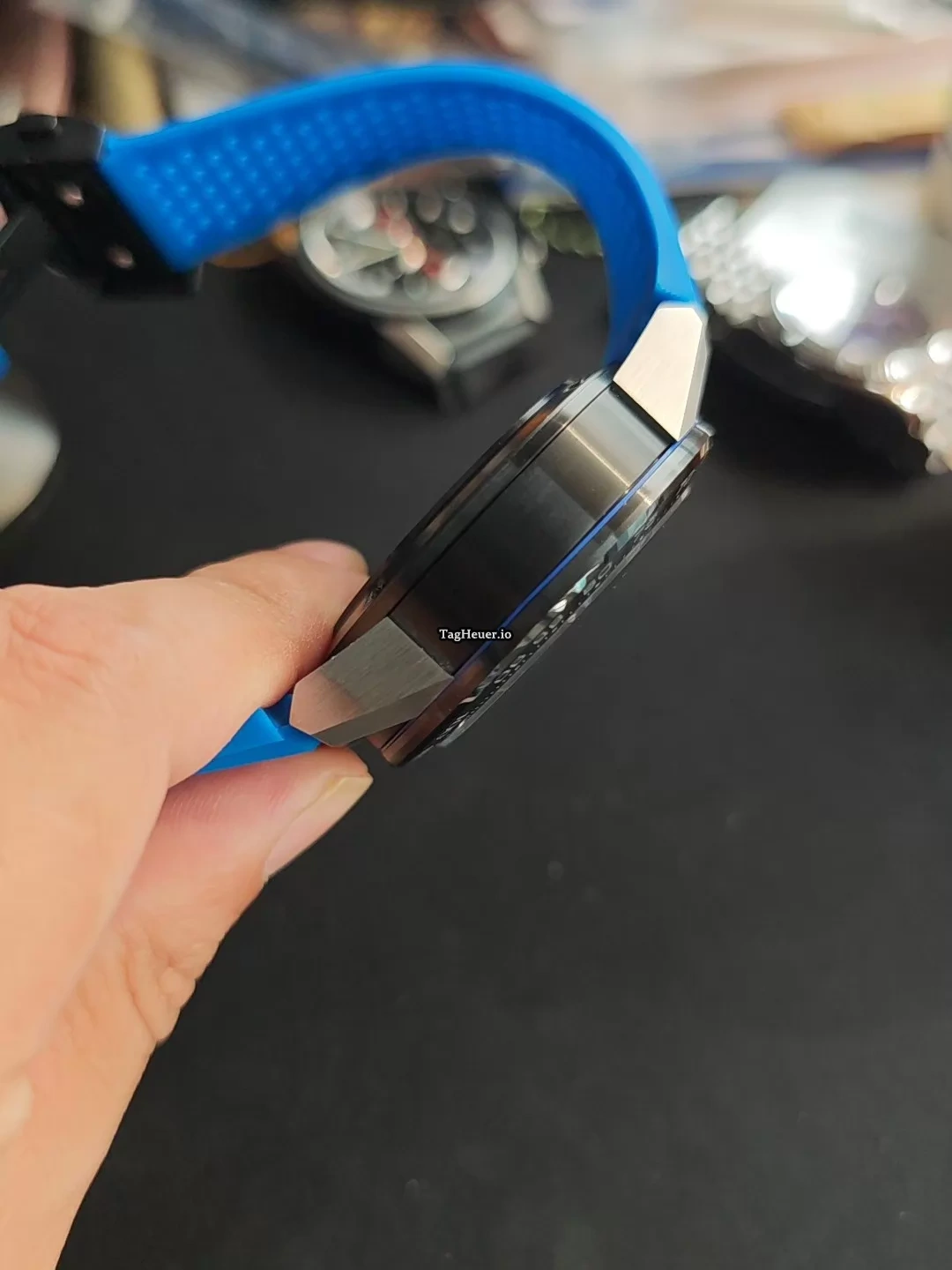 xf-tag-heuer-carrera-heuer-01-blue-ceramic-skeleton-chronograph-3